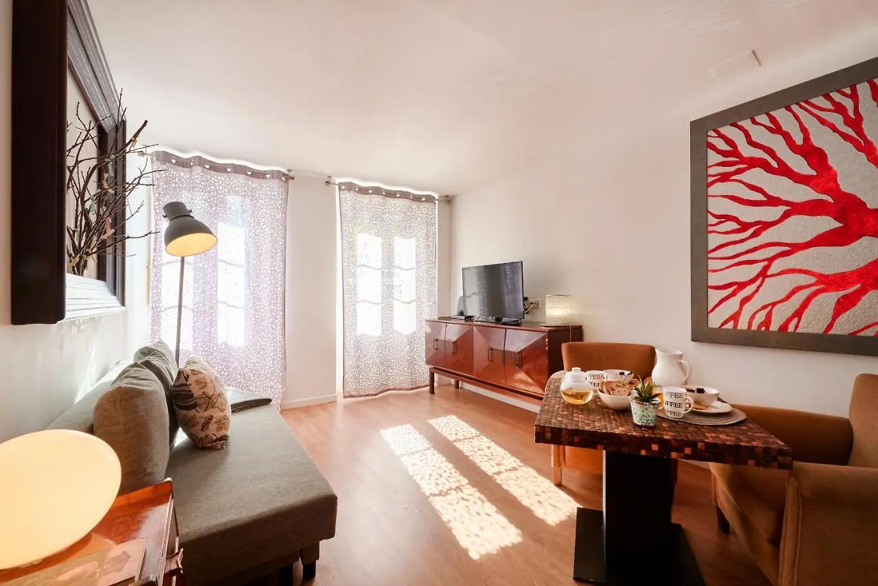 Renovated Charming Apartment, By Timecooler Lisbon Portugal