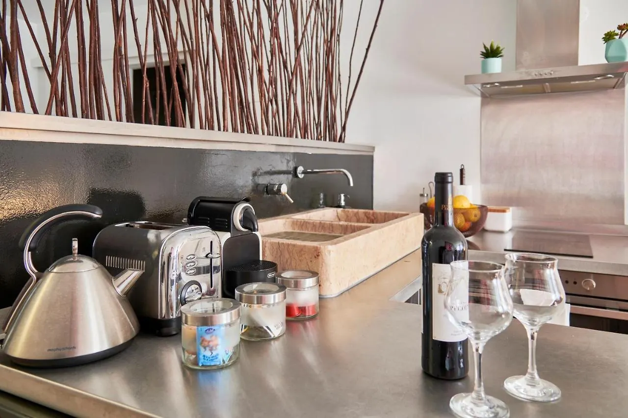 Apartment Renovated Charming Apartment, By Timecooler Lisbon Portugal