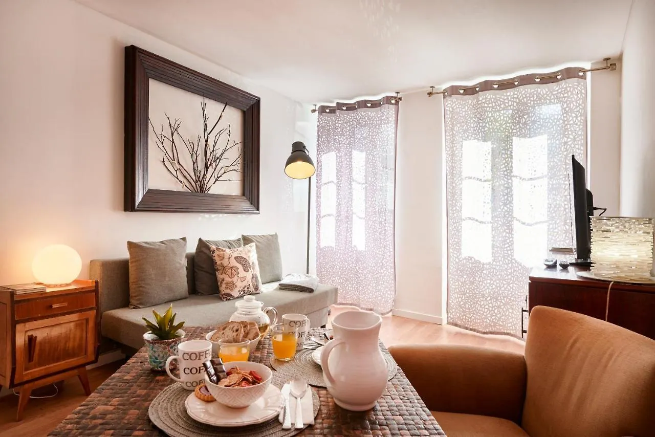 Renovated Charming Apartment, By Timecooler Lisbon