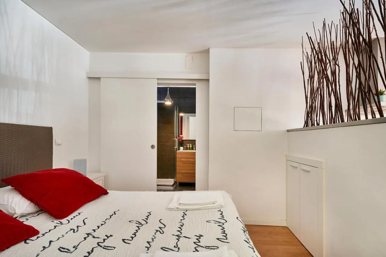 Renovated Charming Apartment, By Timecooler Lisbon 0*,  Portugal