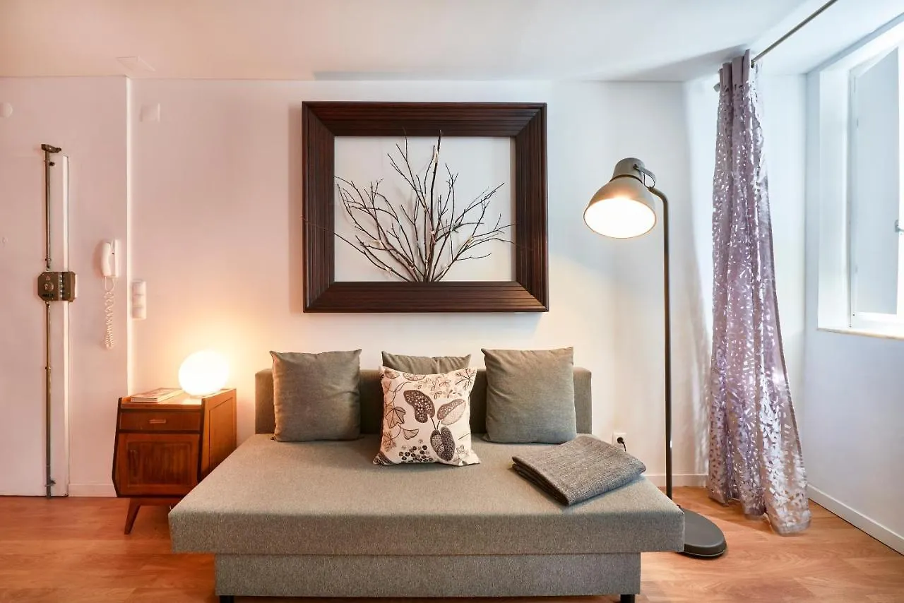 Apartment Renovated Charming Apartment, By Timecooler Lisbon Portugal