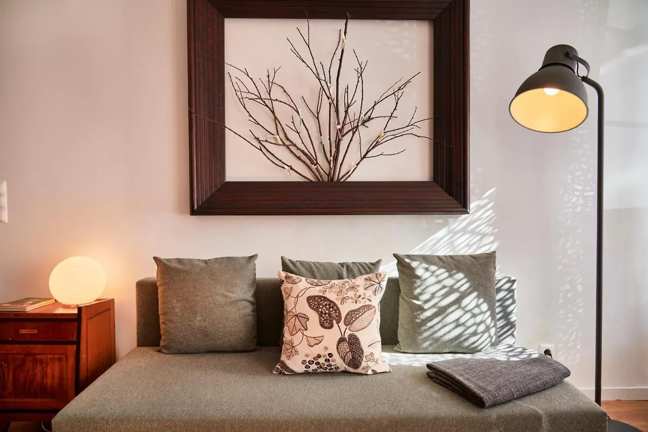 Renovated Charming Apartment, By Timecooler Lisbon 0*,